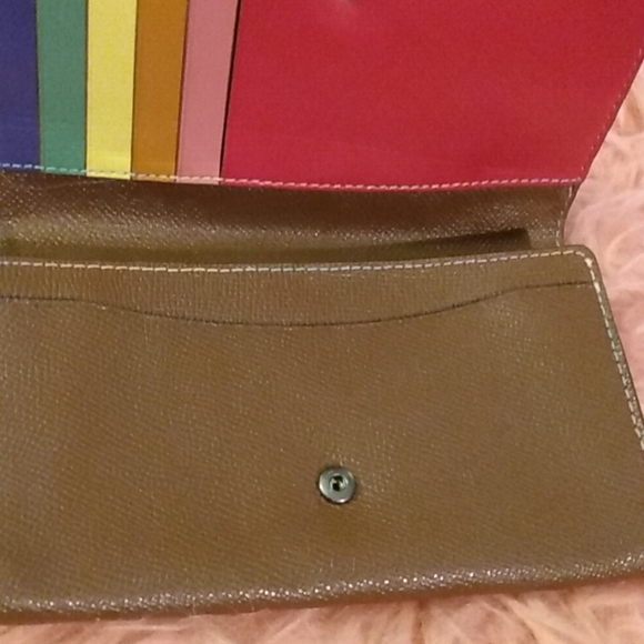 Coach - Picture 5 of 6